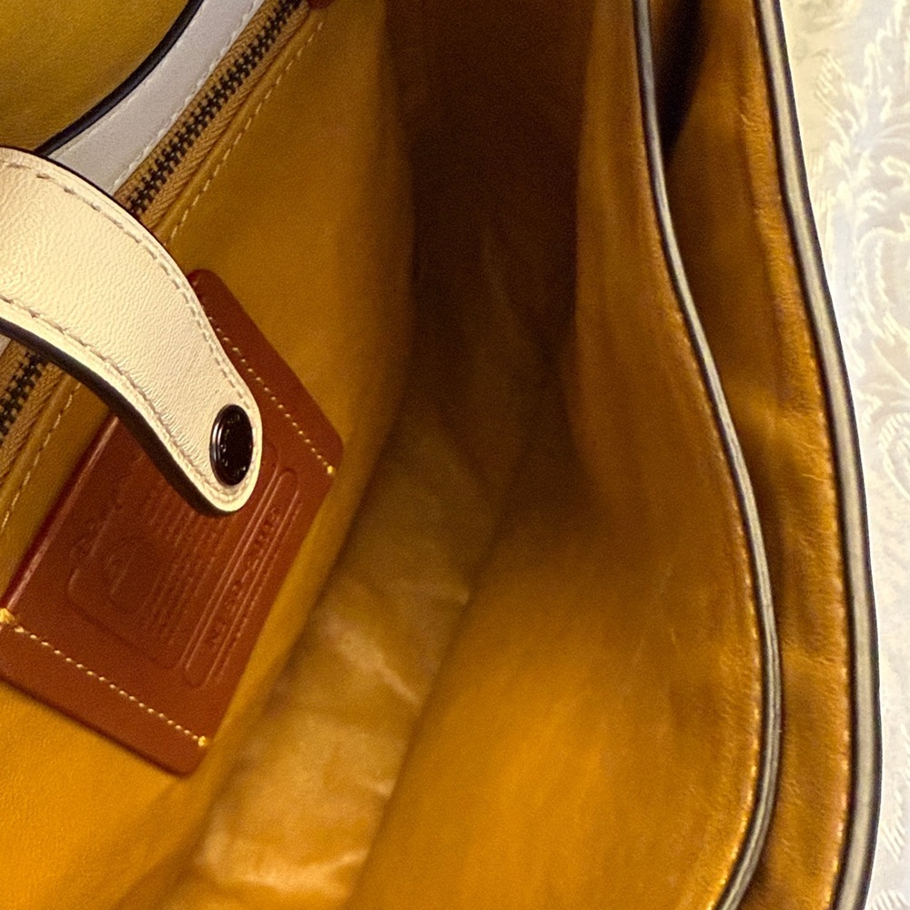 Coach X Disney Saddle crossbody bag❤️ - Picture 7 of 12